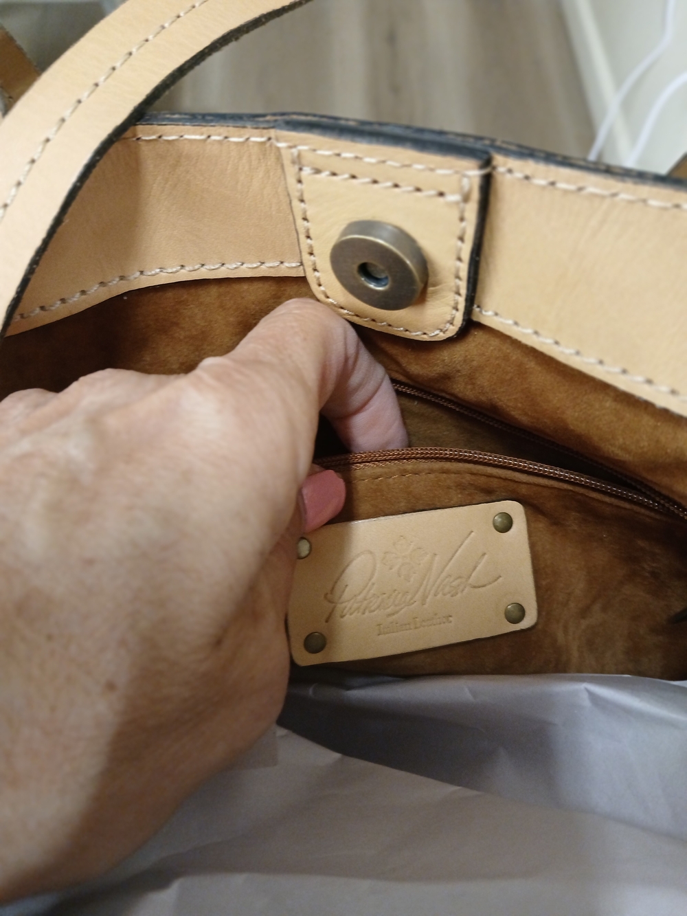 Patricia Nash Leather Floral Tote with Matching Wristlet - Picture 6 of 6